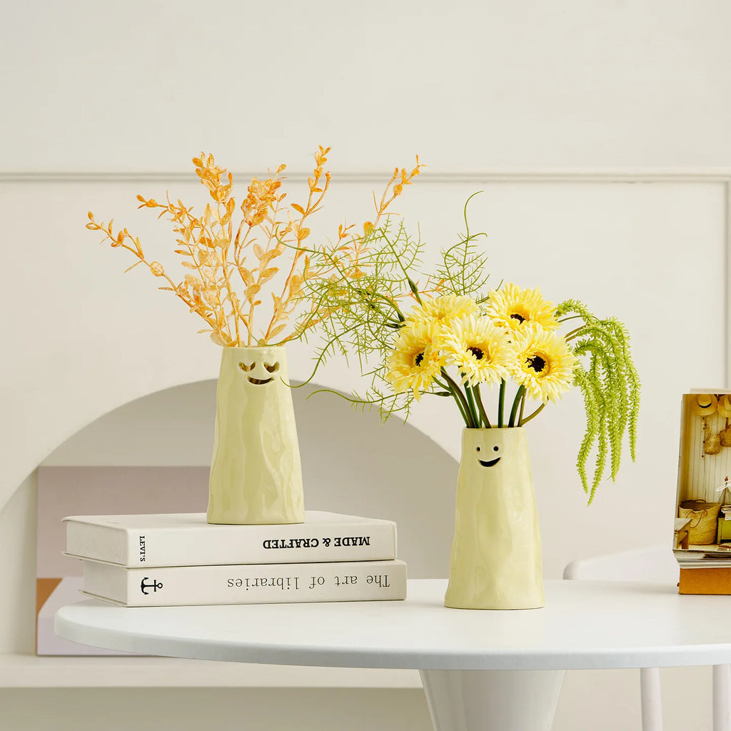 Norév Cream Yellow Ceramic Bud Vase with Funny Face